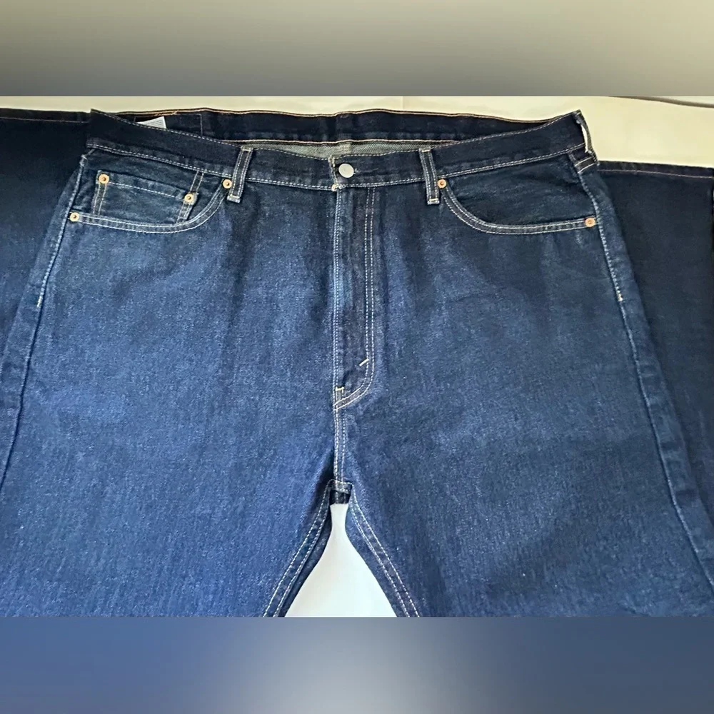 LEVIS 505 REGULAR FIT MENS JEANS 42x30 DARK WASH. Sits at Waist, Zip Fly.